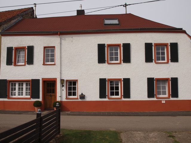 House 4 Rooms For Sale In Gusterath Germany Ref 101ix